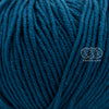 Merino 120 de Lang Yarns, une laine de mérinos fine, extradouce et traitée supewash.  De calibre DK, elle se tricote avec des aiguilles 3.5 à 4 mm.  Coloris Ocean Waters, un sarcelle ou teal très foncé, qu'on pourrait aussi appeler Canard.