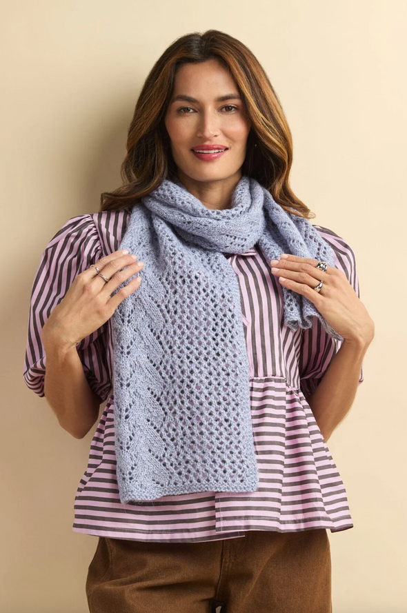 Universal Yarn Linear