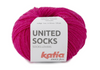 Katia United Socks, une laine à bas de calibre Fingering en petite quantité pour réaliser vos chaussettes colorés!  Coloris Fuchsia, un rose mauve très dynamique, coloré.