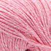 Phildar Phil Océan, un magnifique fil d'été composé de coton et de polyester recyclé. De calibre Fingering. Coloris Rose, un beau rosé dynamique et bonbon avec un chiné blanc.