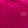 Merino 120 de Lang Yarns, une laine de mérinos fine, extradouce et traitée supewash. De calibre DK, elle se tricote avec des aiguilles 3.5 à 4 mm. Coloris Pop Sicle, un rose vif et dynamique, très fillette.