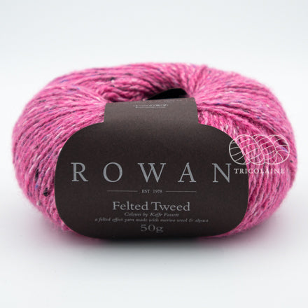 Rowan Felted Tweed, une fibre de calibre DK constituée de laine, alpaga et viscose avec effet tweed. Coloris Pink Bliss, un rose moyen.